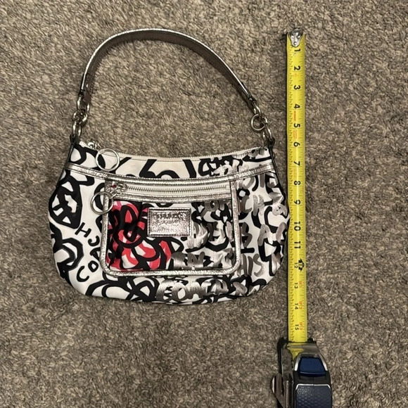 Coach Limited Edition Out of Print Vintage Poppy Graffiti Groovy Hand Bag - Picture 7 of 13